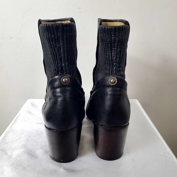 Frye Boots Womens Leather 10 Pull On Chelsea Block Lucinda Scrunch Short Y2K - Picture 5 of 14